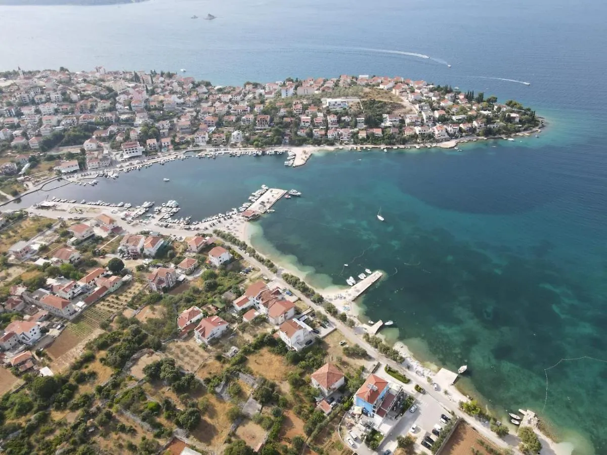 Villa Danijela With Heated Pool,Jacuzzi And Sauna Seget Vranjica