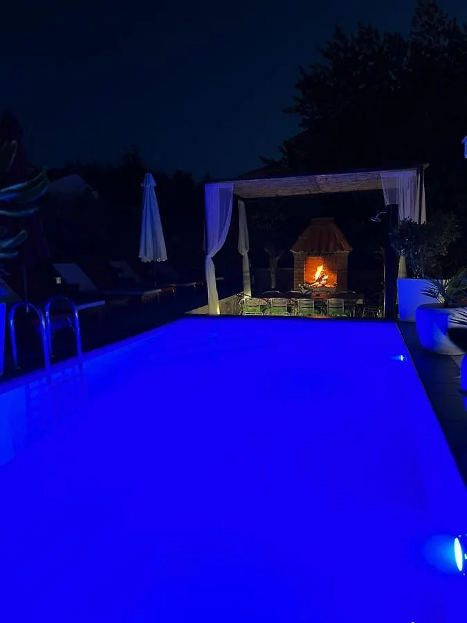 Villa Danijela With Heated Pool,Jacuzzi And Sauna Seget Vranjica