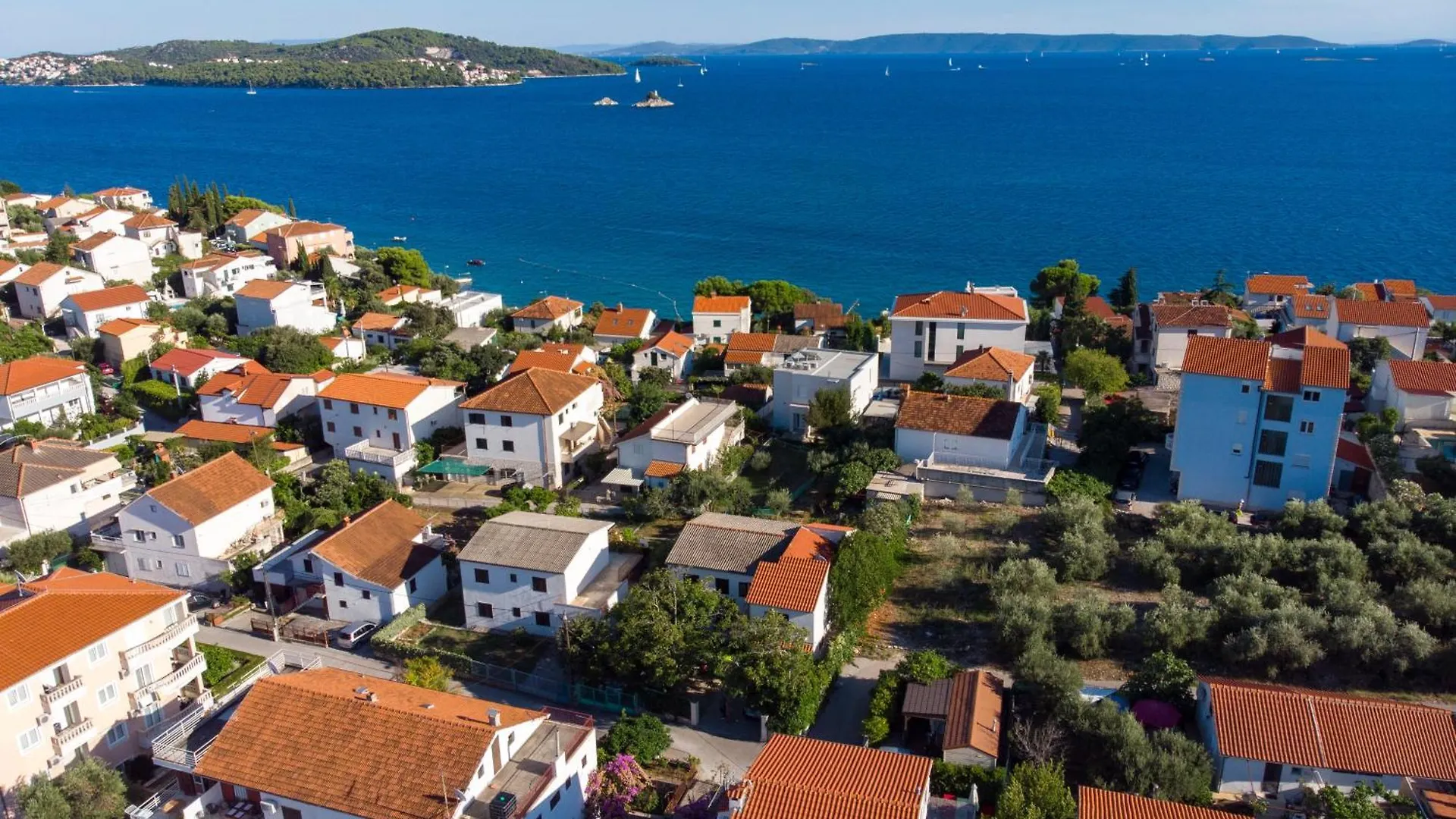 Villa Danijela With Heated Pool,Jacuzzi And Sauna Seget Vranjica