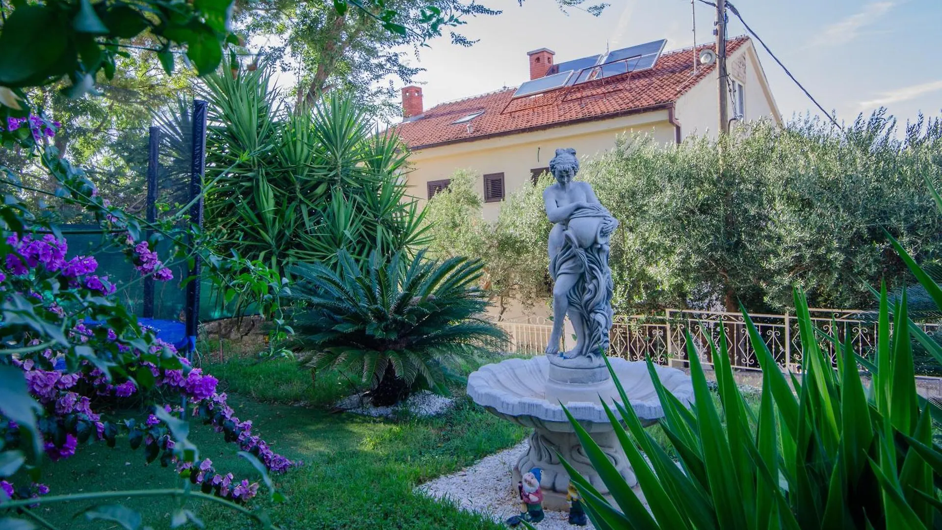 Villa Danijela With Heated Pool,Jacuzzi And Sauna Seget Vranjica