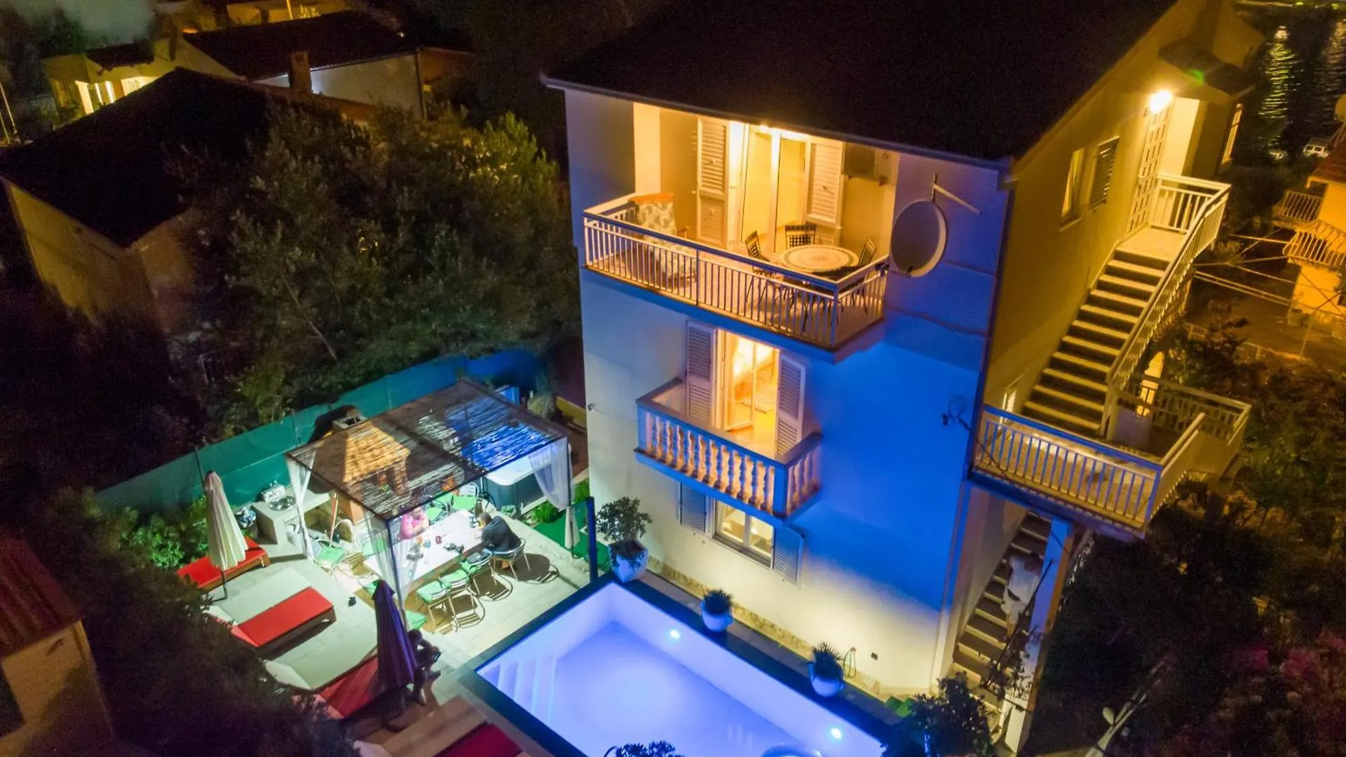 Villa Danijela With Heated Pool,Jacuzzi And Sauna