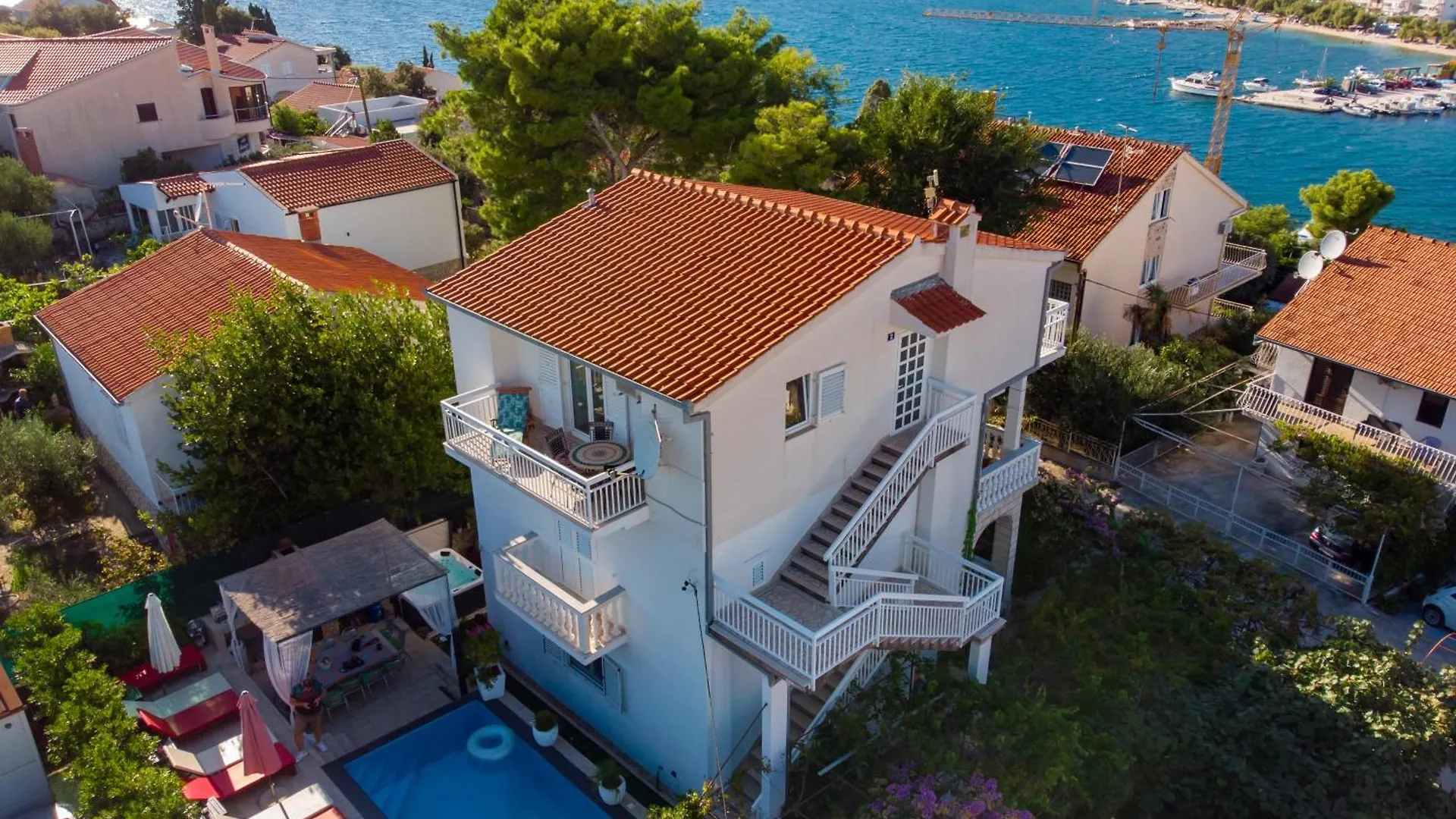 Villa Danijela With Heated Pool,Jacuzzi And Sauna Seget Vranjica Croatia