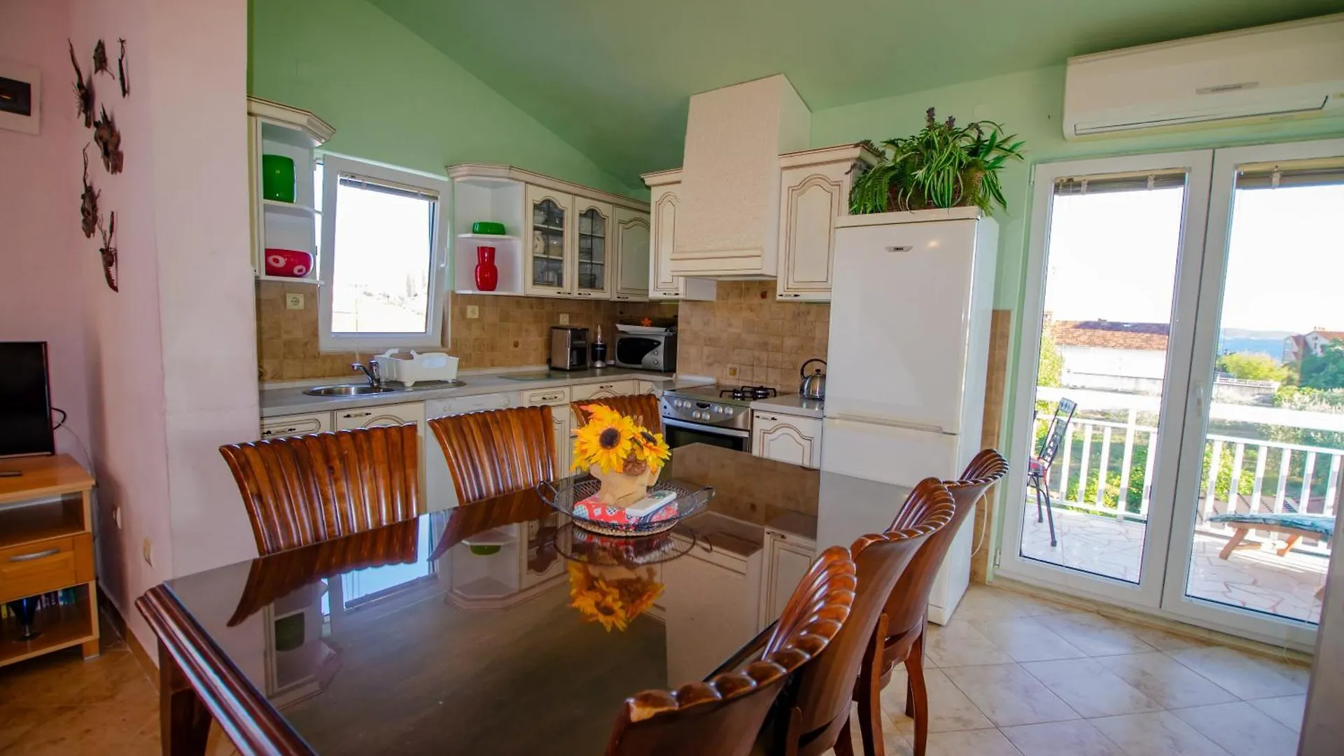 Villa Danijela With Heated Pool,Jacuzzi And Sauna Seget Vranjica