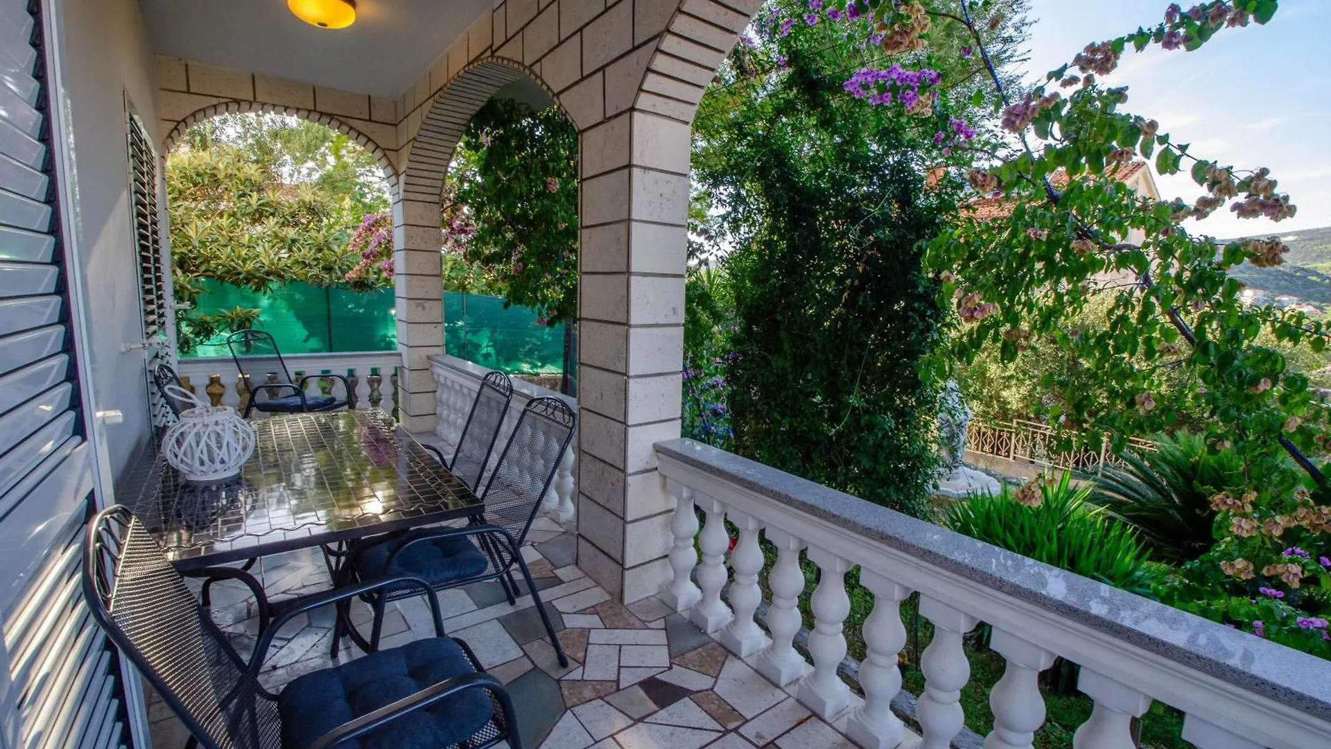 Villa Danijela With Heated Pool,Jacuzzi And Sauna Seget Vranjica