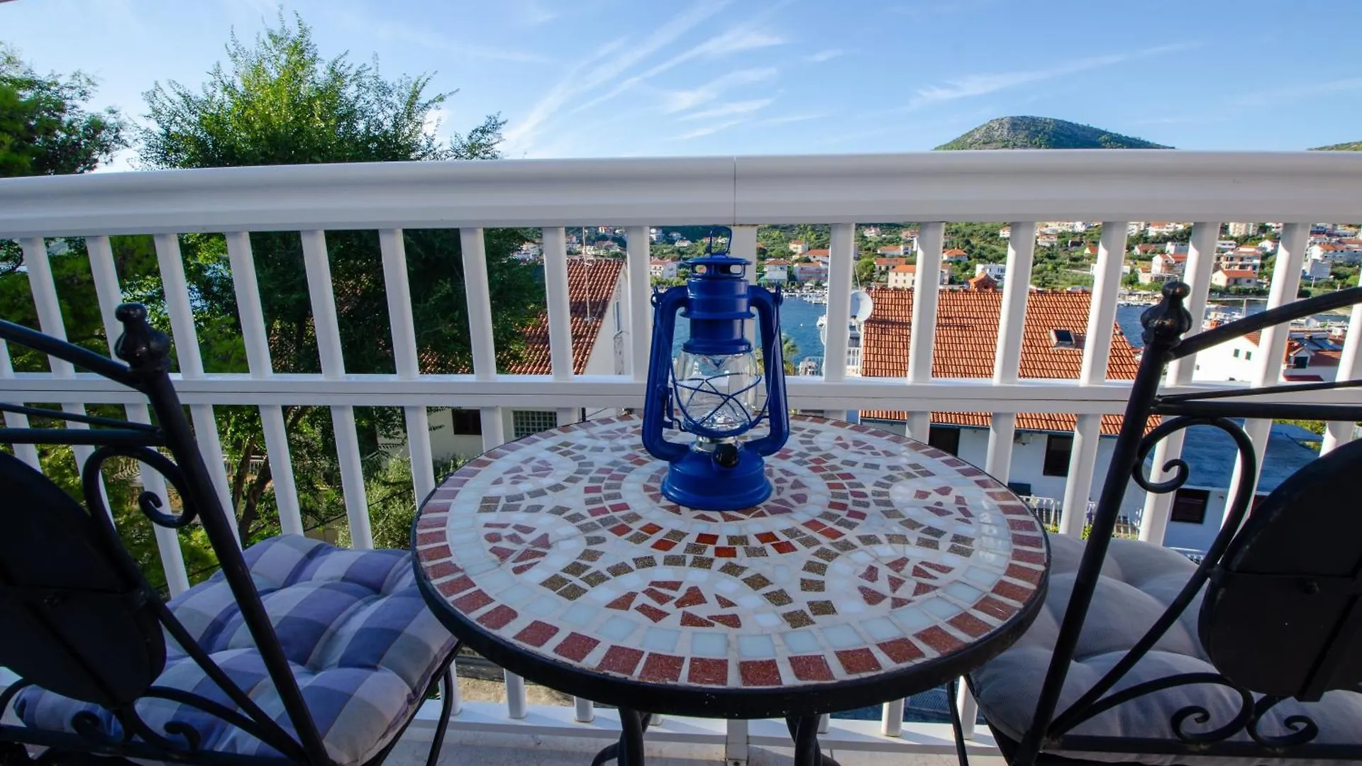 Villa Danijela With Heated Pool,Jacuzzi And Sauna Seget Vranjica