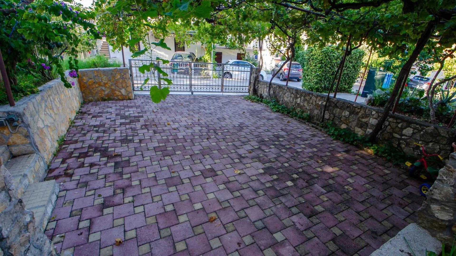 Villa Danijela With Heated Pool,Jacuzzi And Sauna 0*, Seget Vranjica